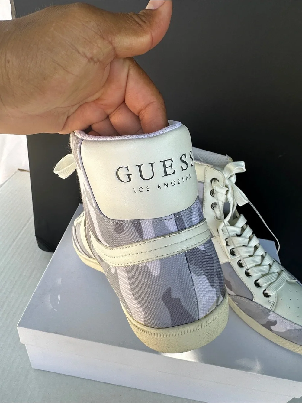 New Guess Men's High-Top Camo Sneakers - White & Light Gray SZ 11